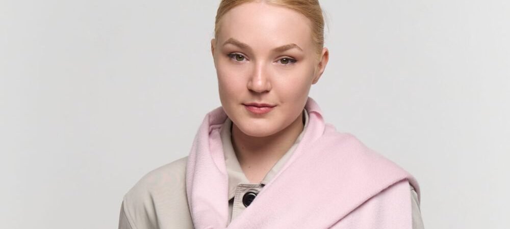 The Twenty-Year Gift, Edinburgh Cashmere Scarves Outlast Every Other Present